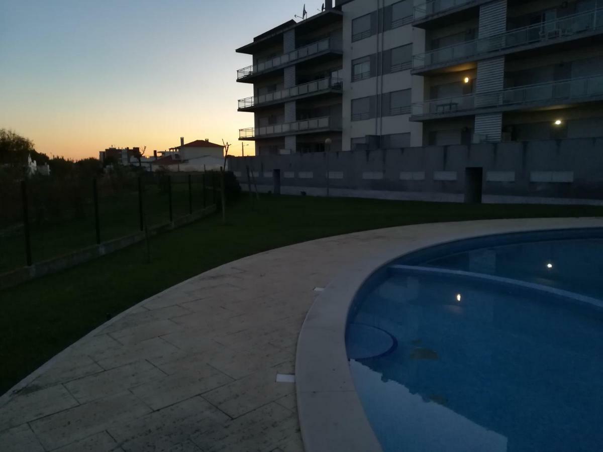 Apartamento Bayside - サン・マルティーニョ・ド・ポルト エクステリア 写真